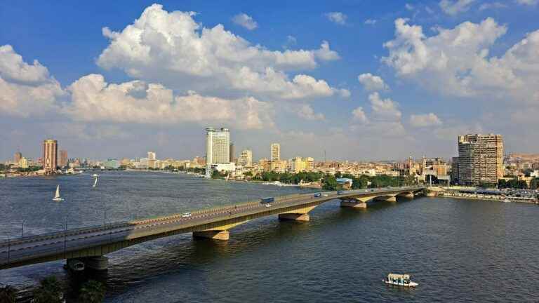 Egypt continues to suffer economically