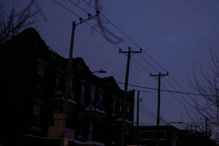 Extreme cold |  More than 15,000 customers plunged into darkness and cold