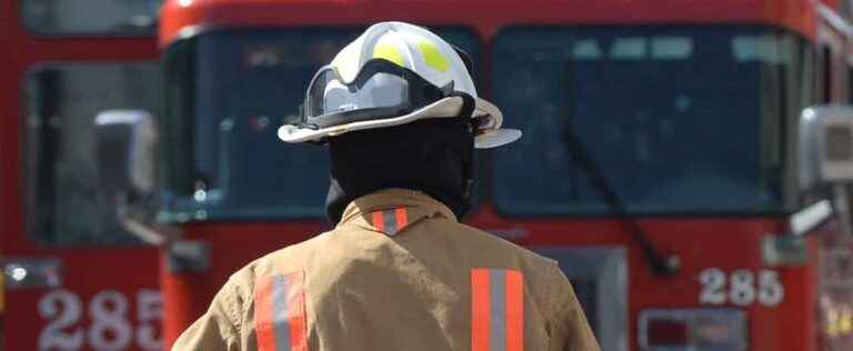 Fire in an apartment building in Laval