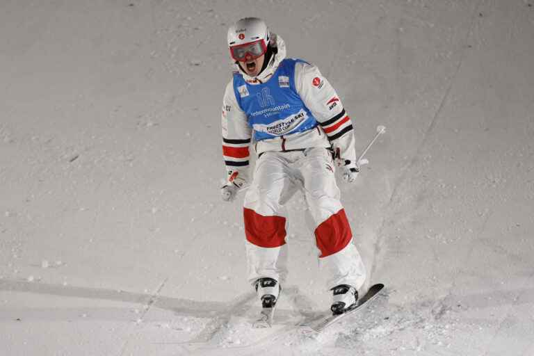 Freestyle Skiing |  Mikaël Kingsbury achieves a historic hat-trick