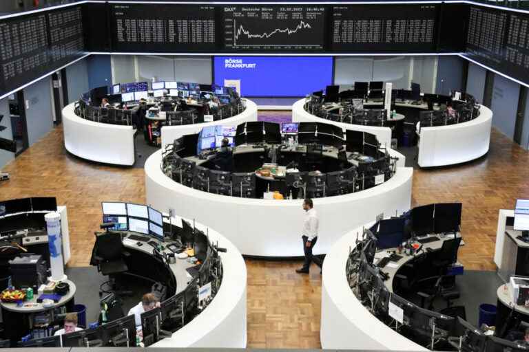 Global stock markets sink after US inflation