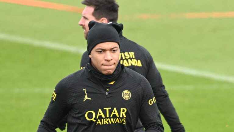 Kylian Mbappé trained with his teammates on Sunday before the clash against Bayern Munich