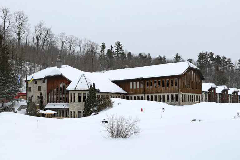 Laurentians |  Dozens of indisposed people after a dinner in a hotel