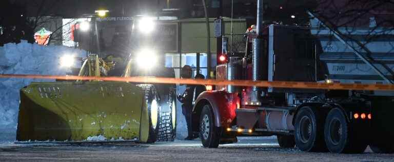 Laval: a minor pedestrian fatally hit by a heavy truck