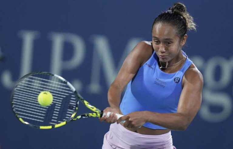 Leylah Fernandez continues her journey in doubles at the Dubai Championship