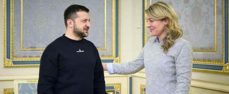 Minister Mélanie Joly meets Zelensky in Kyiv