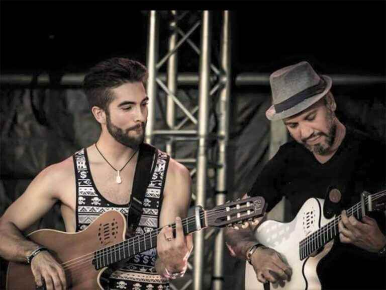 Pascal Obispo, Kendji Girac… Interview with Antonio El Titi, the star guitarist