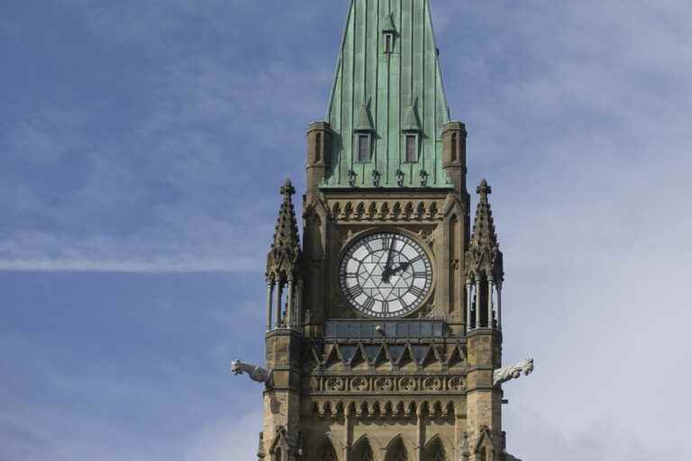 Period from April to December |  Ottawa runs a $5.5 billion deficit