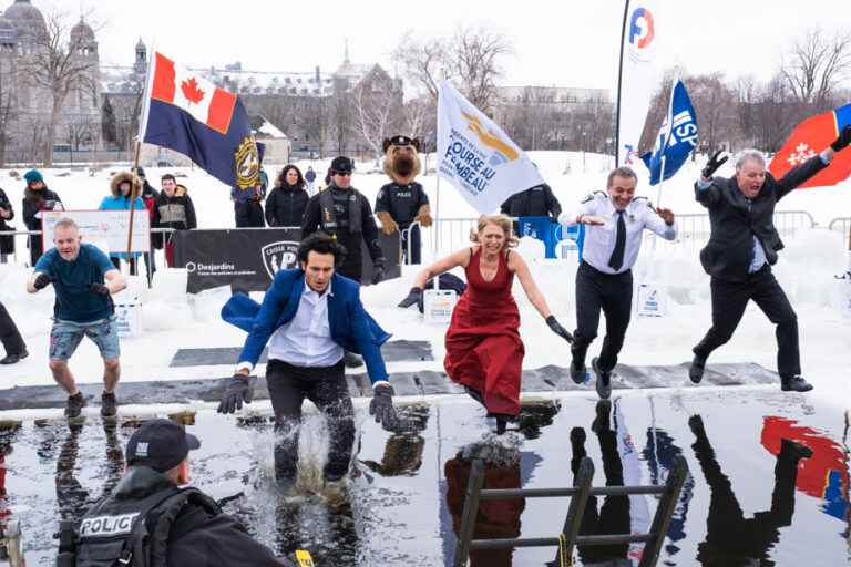 Polar Bear Challenge |  Fady Dagher, Ian Lafrenière and Guy Jodoin dive into the Lachine Canal