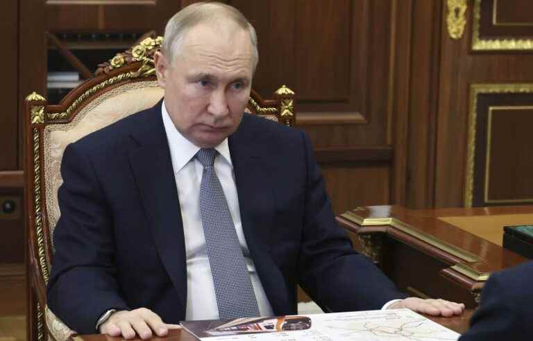 Putin suspected of approving supply of missile that shot down MH17