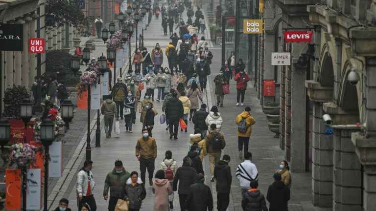 Retirees on the street in China, an extremely rare occurrence