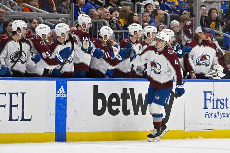 Saturday in the NHL |  Bowen Byram scores twice to win Avalanche