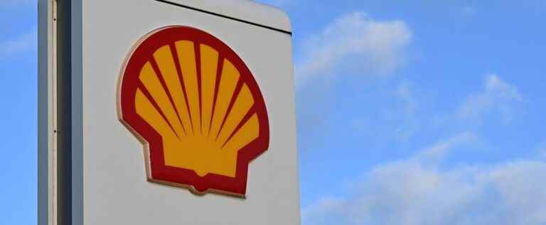 Shell makes historic profit in 2022