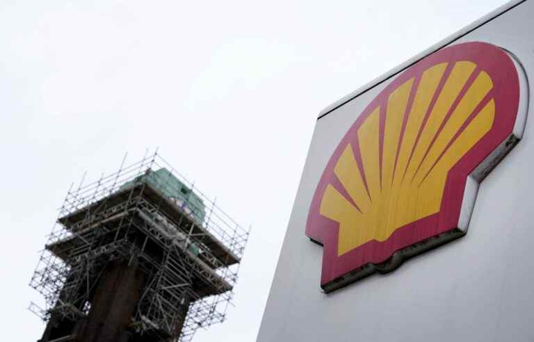 Shell rakes in historic profit in 2022, generating calls for more taxes