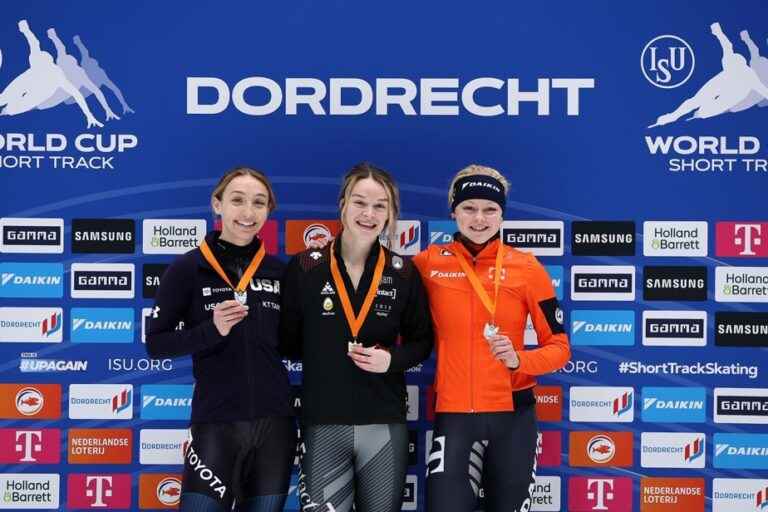 Short Track Skating |  Boutin and Dubois at the top of the podium in the Netherlands