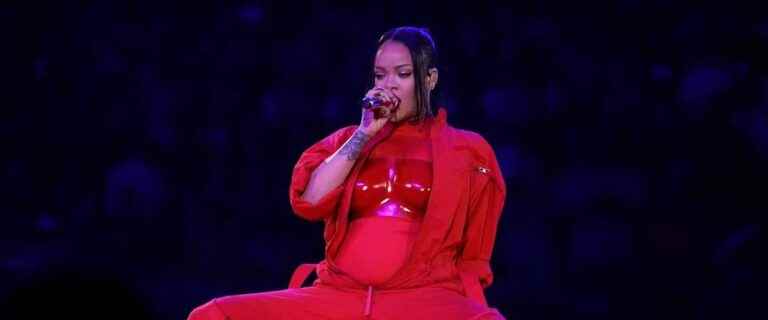 Super-Bowl Halftime Show: A spectacular comeback for Rihanna and… a baby?