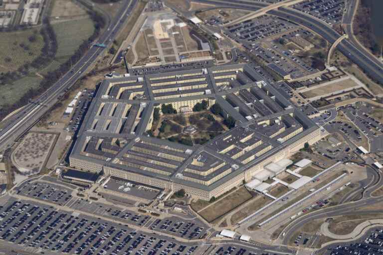 The Pentagon monitors a Chinese spy balloon flying over the United States