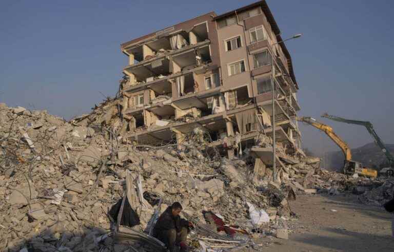 The body of a Canadian has been found in the rubble of the earthquake in Turkey