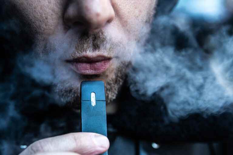 Tobacco and vaping |  Quebec has no deadline to limit the sale to teenagers