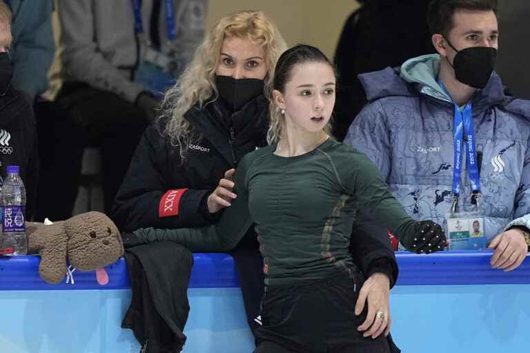 Vladimir Putin rewards skater coach Kamila Valieva