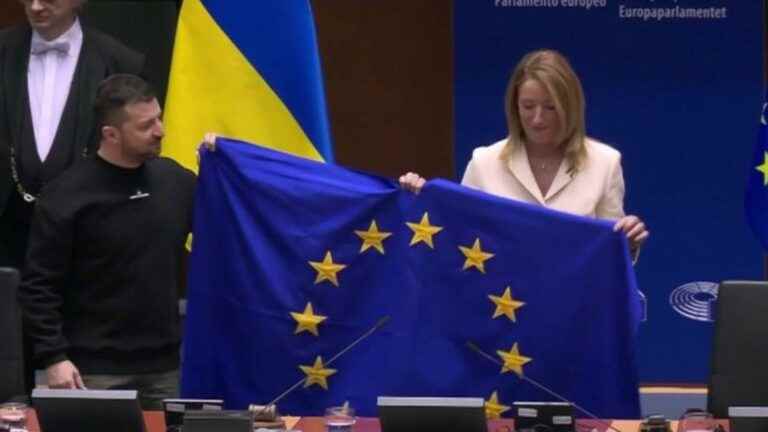 Volodymyr Zelensky, arrived in Brussels, addresses the European Parliament