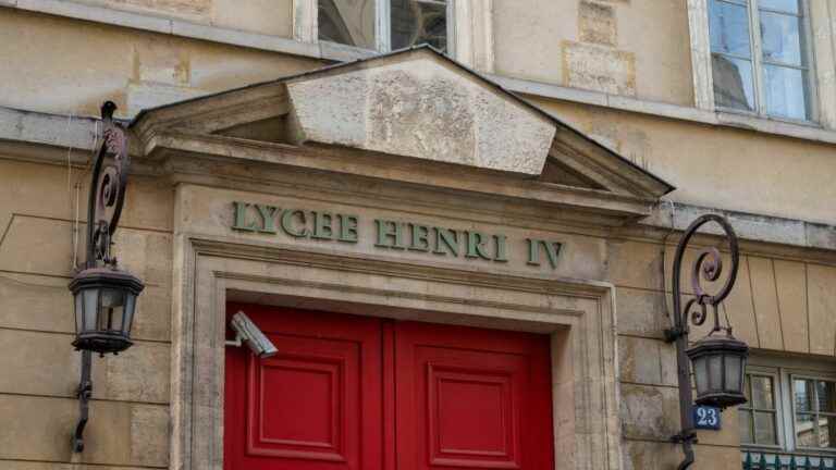 at the Henri IV and Louis Le Grand high schools in Paris, the proportion of scholarship students in second has doubled