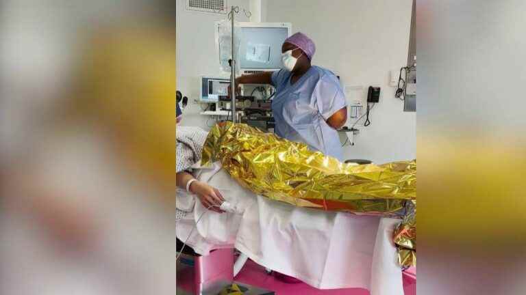 surgeon Aïcha N’Doye sings to soothe her patients