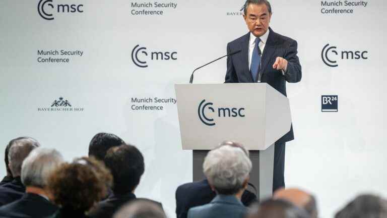 the head of Chinese diplomacy denounces the “hysterical” reaction of the United States