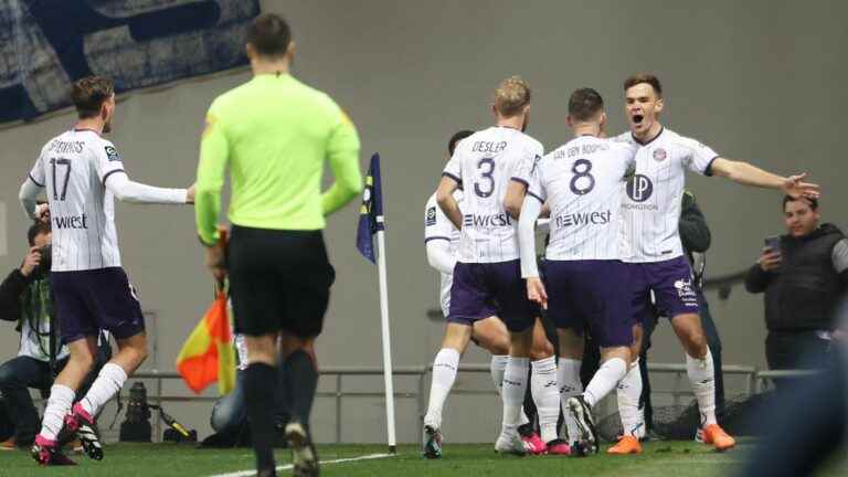 trapped from the start by the Violets, OM are chasing the score at the break… Follow this Ligue 1 match