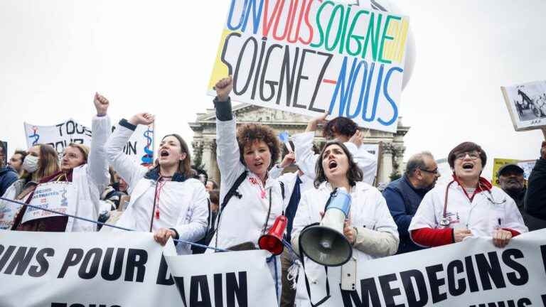 what do the liberal doctors on strike on February 14 demand?