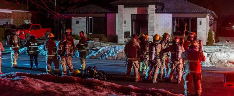 A Molotov cocktail thrown at a residence in Saint-Rémi