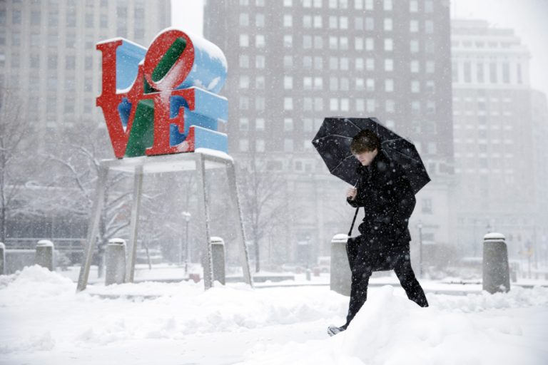 A winter storm en route to New England