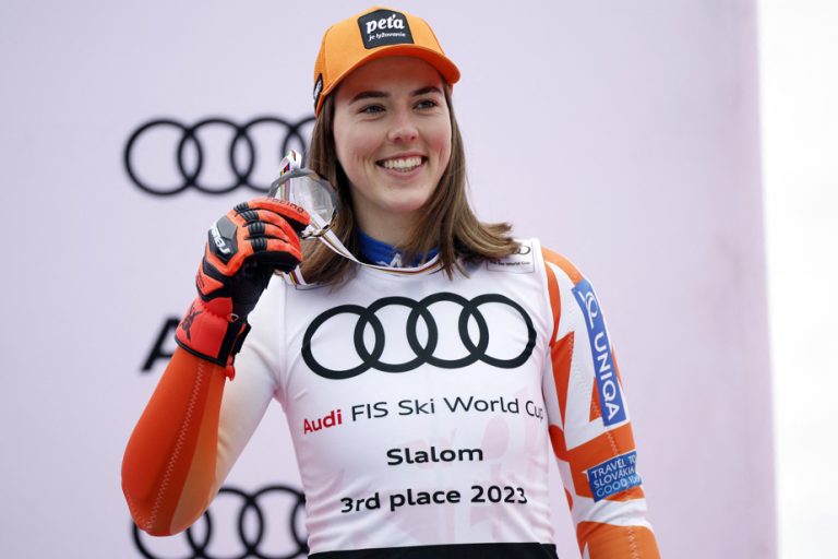 Alpine Skiing World Cup |  Petra Vlhova wins the last slalom of the season