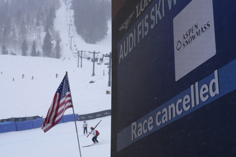 Alpine skiing |  Bad weather cancels first run in Aspen