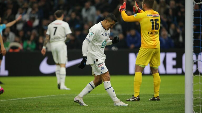 Annecy creates the feat by eliminating Marseille and joins Lyon, Nantes and Toulouse in the semi-finals