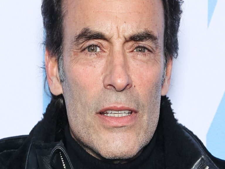 Anthony Delon rants against the dirt in Paris and claims to have discovered “rat death” in his neighborhood!