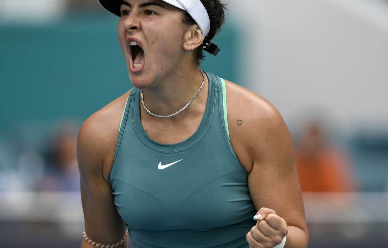 Bianca Andreescu advances to round of 16 in Miami