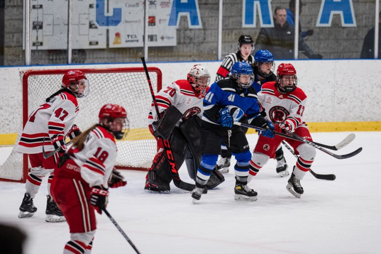 Canadian University Women’s Hockey Championships |  The Stingers ready to defend their title