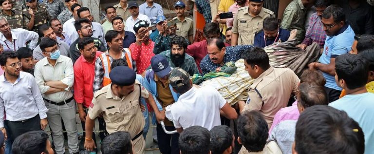 Death toll from India temple collapse rises to 35