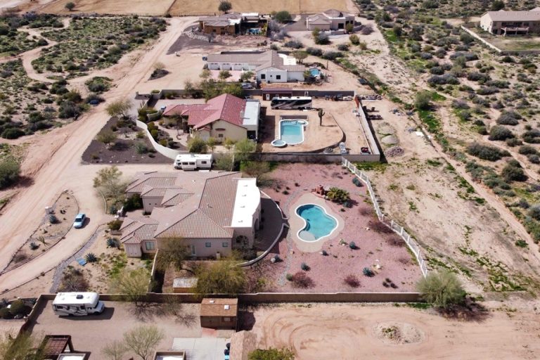 Drought sparks war between neighbors in Arizona