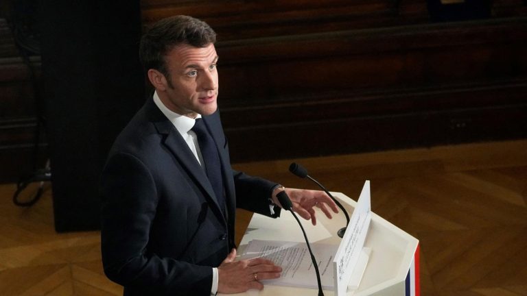 Emmanuel Macron announces a bill to include abortion in the Constitution “in the coming months”