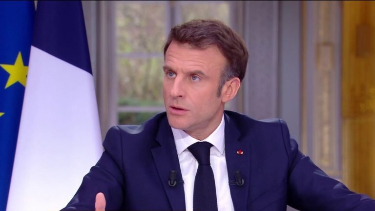 Emmanuel Macron sticks to his positions