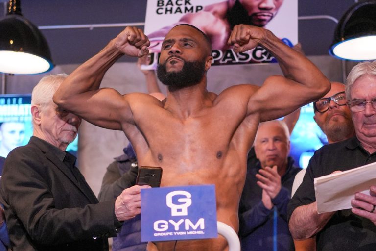 Fight against Michael Eifert |  Jean Pascal marks his territory