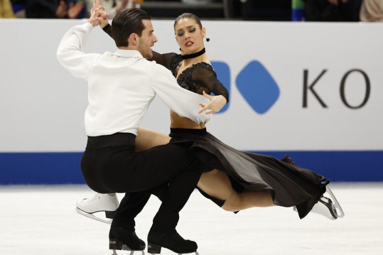 Figure Skating Championships |  Laurence Fournier Beaudry and Nikolaj Sorensen finish 5th