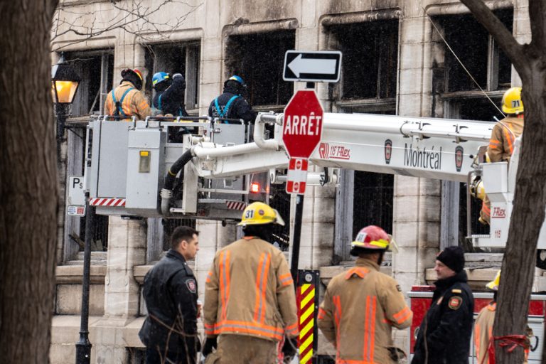 Fire in Old Montreal |  The building dismantled, the rubble excavated