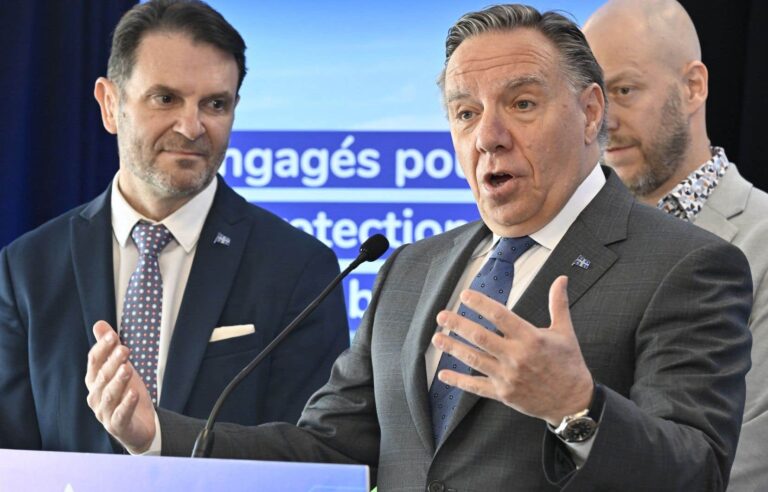 François Legault denounces an “unacceptable” situation at the SAAQ