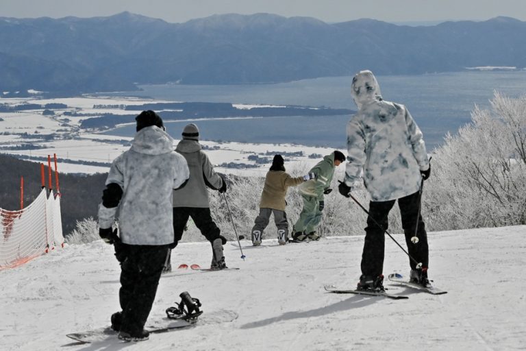 Fukushima |  The charms of snow against the stigmata of nuclear power