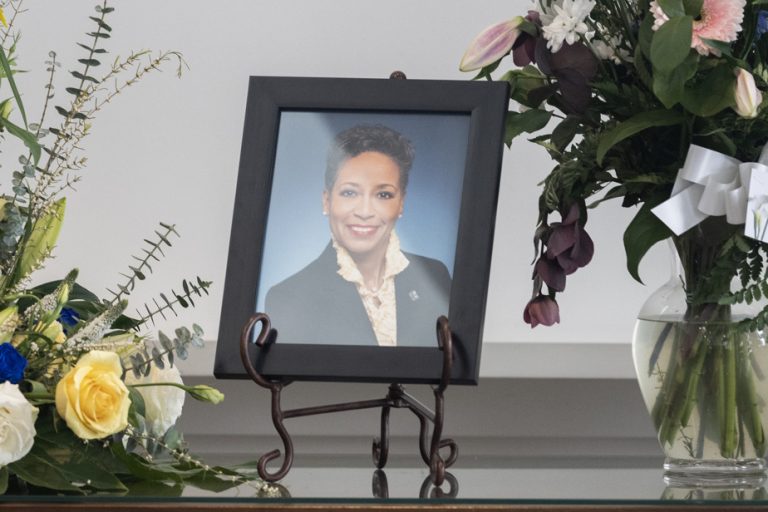 Funeral of Nadine Girault |  “She was a hard worker to whom Quebec owes a lot”