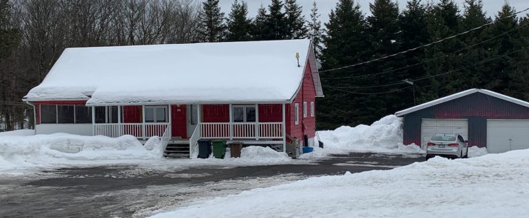 Girl who died playing in the snow: the community of Saint-Ubalde sticks together