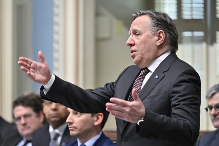 Health Quebec |  Collision between Legault and the opposition